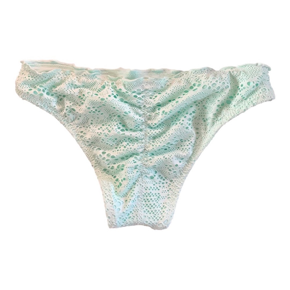 Scrunch back bikini bottom NWOT